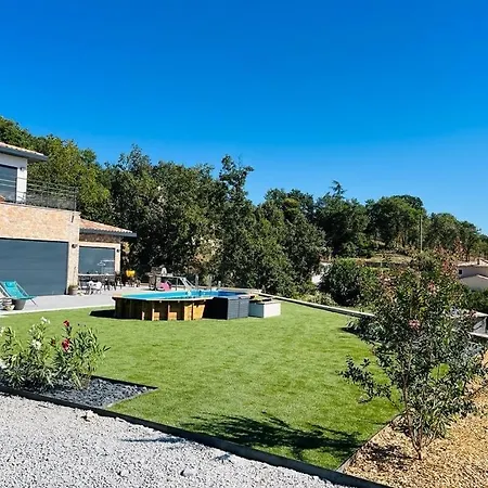 Contemporaine Avec Vue Imprenable